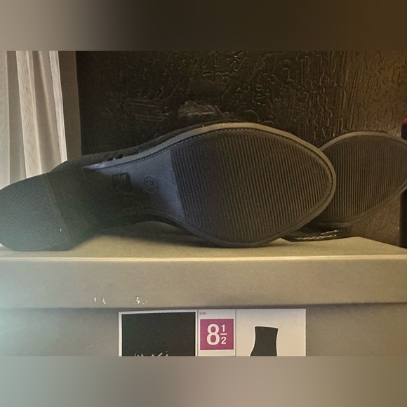 Womens Mossimo Florentina Knit Sock Bootie Heels Open Toe. - Picture 2 of 3